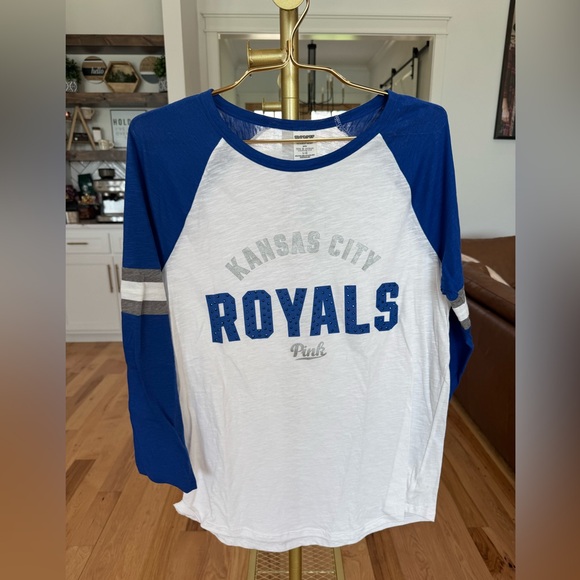 Kansas City Royals x Pink NWT Blue and White Raglan Varsity Sports Large Tee T9 - Picture 1 of 10
